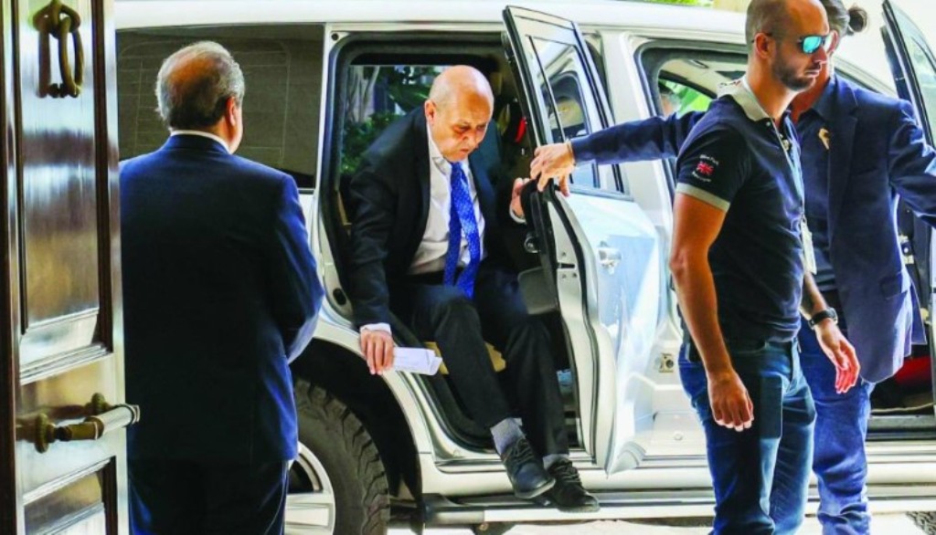 لودريان في بيروت: زيارة مفصليّة