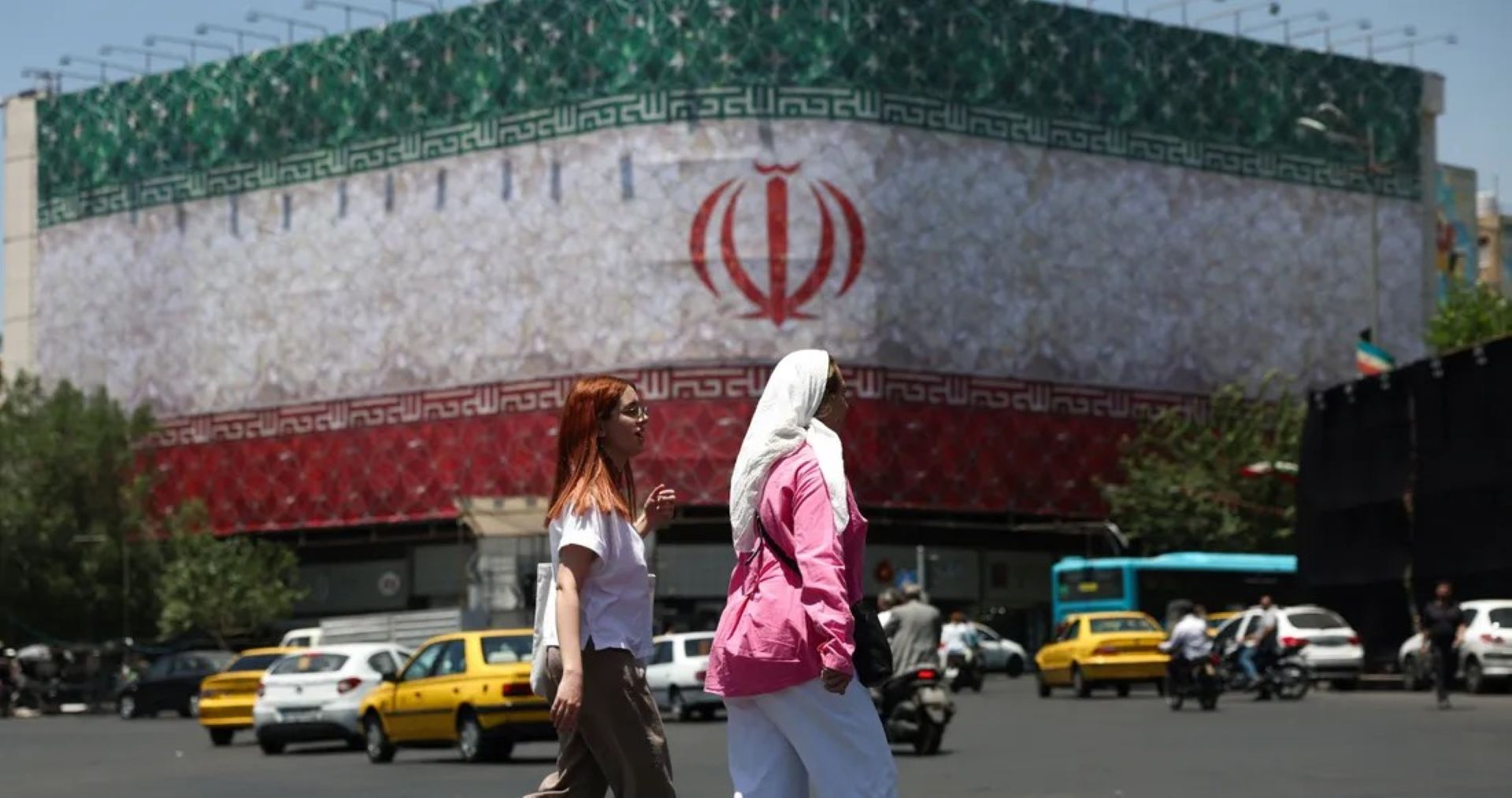 Iran amid threats of war... anxiety and preparations for the worst