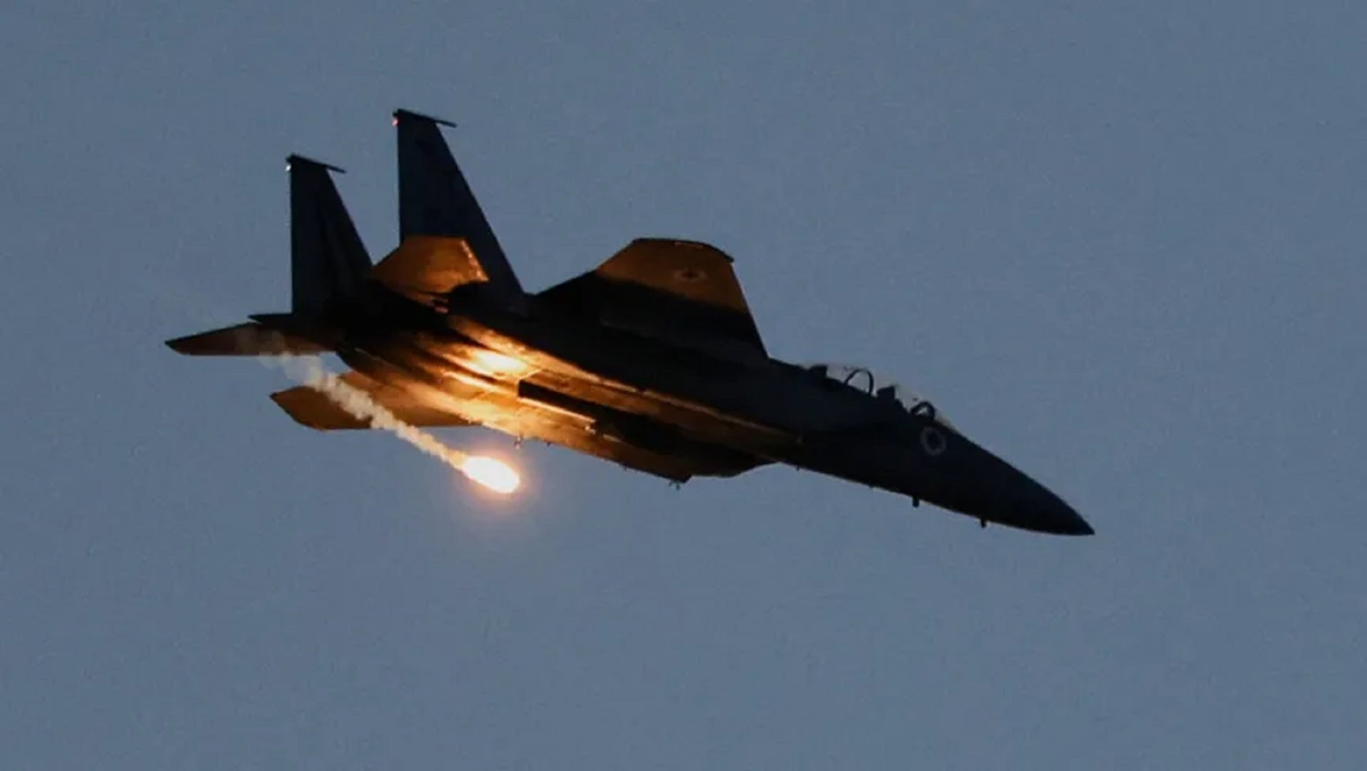 الغارات لا تهدأ والنبي شيت نالت الحصة الأكبر... والمرحلة الثانية من الحرب على إيران بدأت