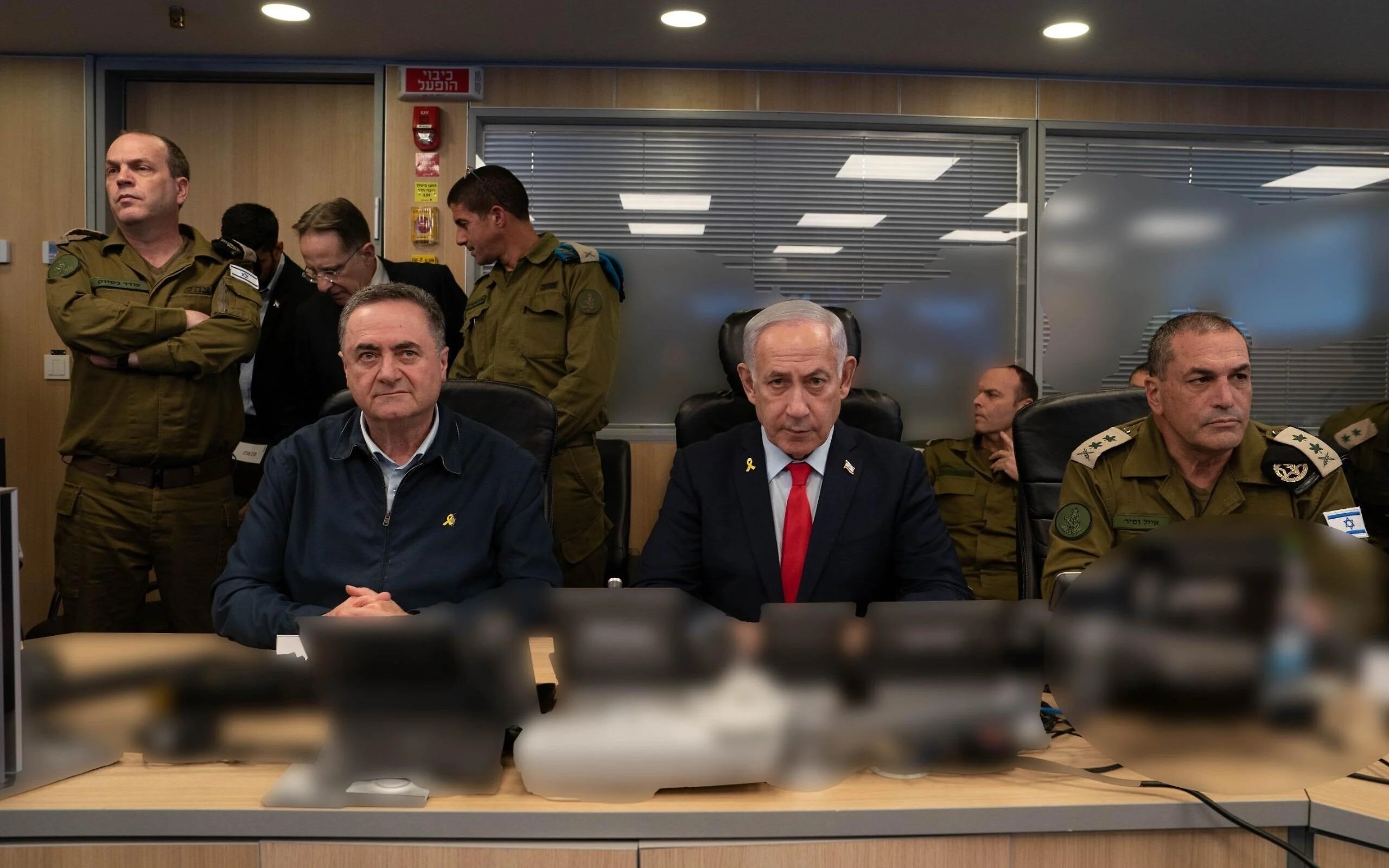 Tensions between Netanyahu and Zamir... Iran sparks debate in Israel