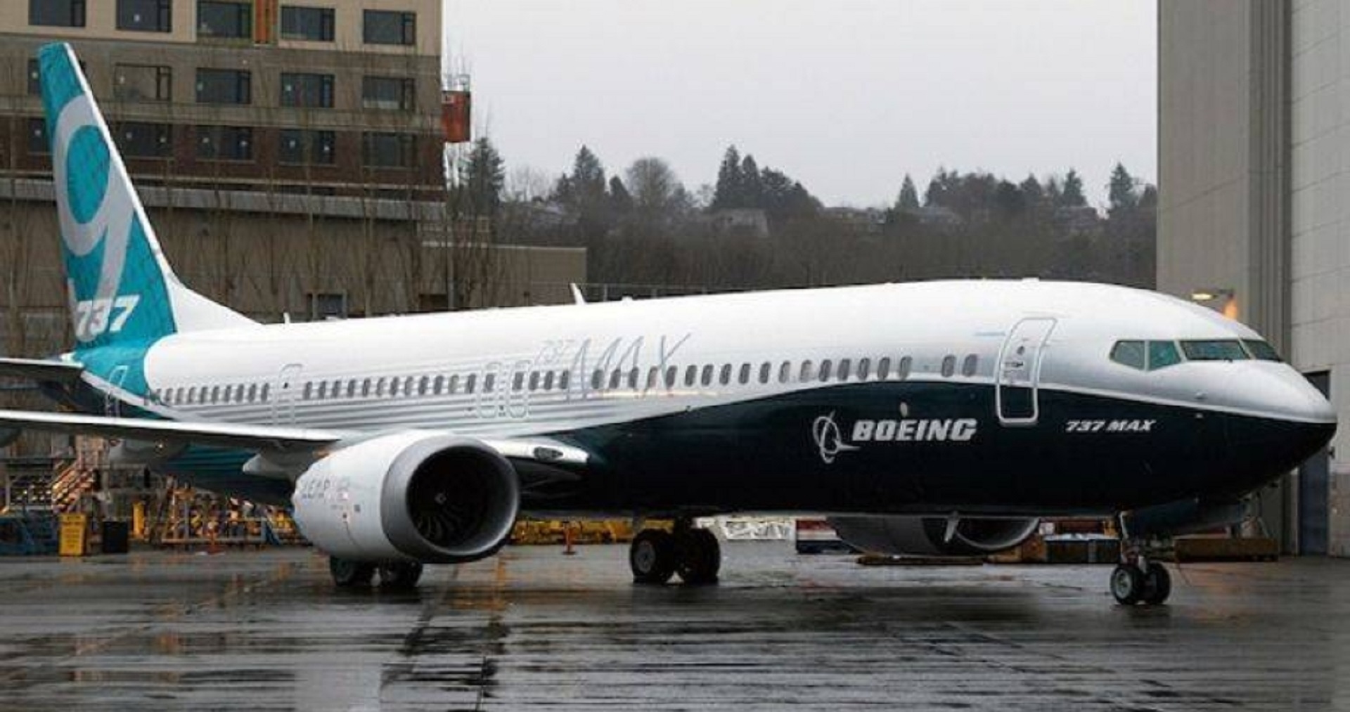 بوينغ تقر بخلل برمجي في طائرات 737 MAX قد يؤثر على الهبوط الآلي بوينغ تقر بخلل برمجي في طائرات 737 MAX قد يؤثر على الهبوط الآلي
