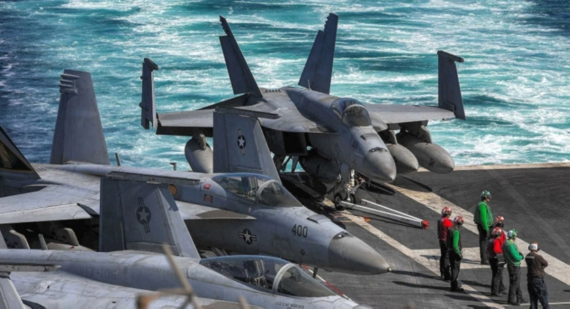 تطورات دراماتيكية تنذر بجولة أشد خطورة في الحرب على إيران