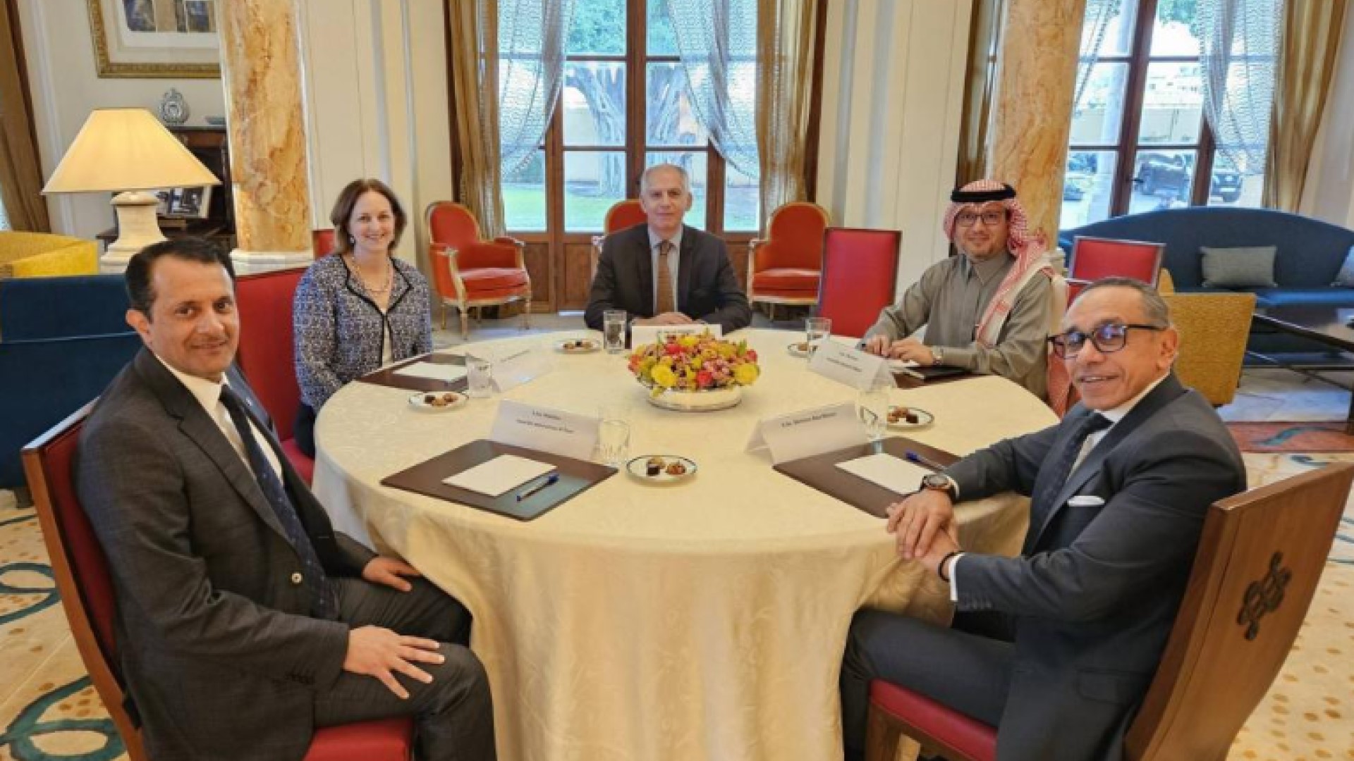 اللجنة الخماسية مستمرة في دورها لمساعدة لبنان