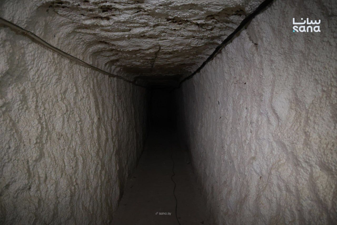 "الضربة القاصمة" لحزب الله.. الرئيس السوري يردم "أنفاق التهريب" ويقطع شرايين الميليشيات