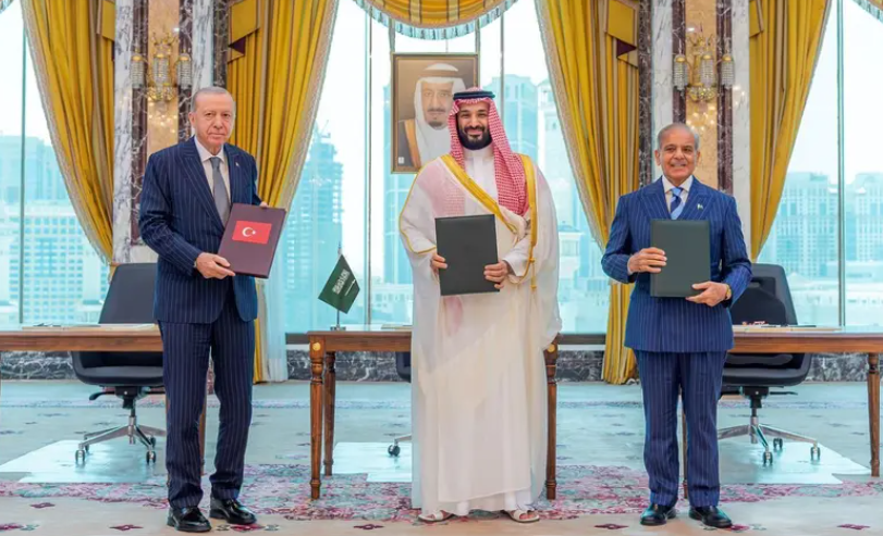 تركيا تستضيف وزراء خارجية إقليميين لبحث هرمز واليمن وإيران