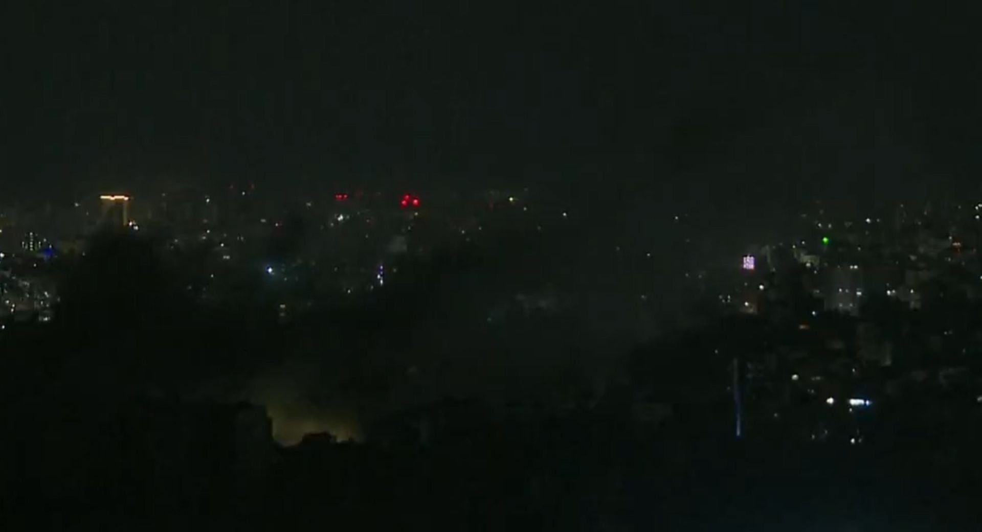 بالفيديو - غارة فجرا على الضاحية.. وحدث أمني صعب في جنوب لبنان