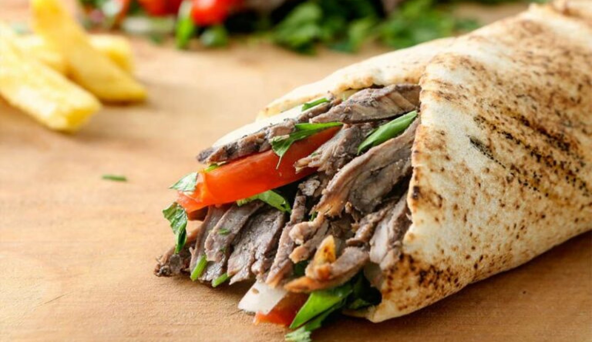 إنجازٌ لبناني جديد... "الشاورما" في المركز الثالث عالميًا! | الكتائب