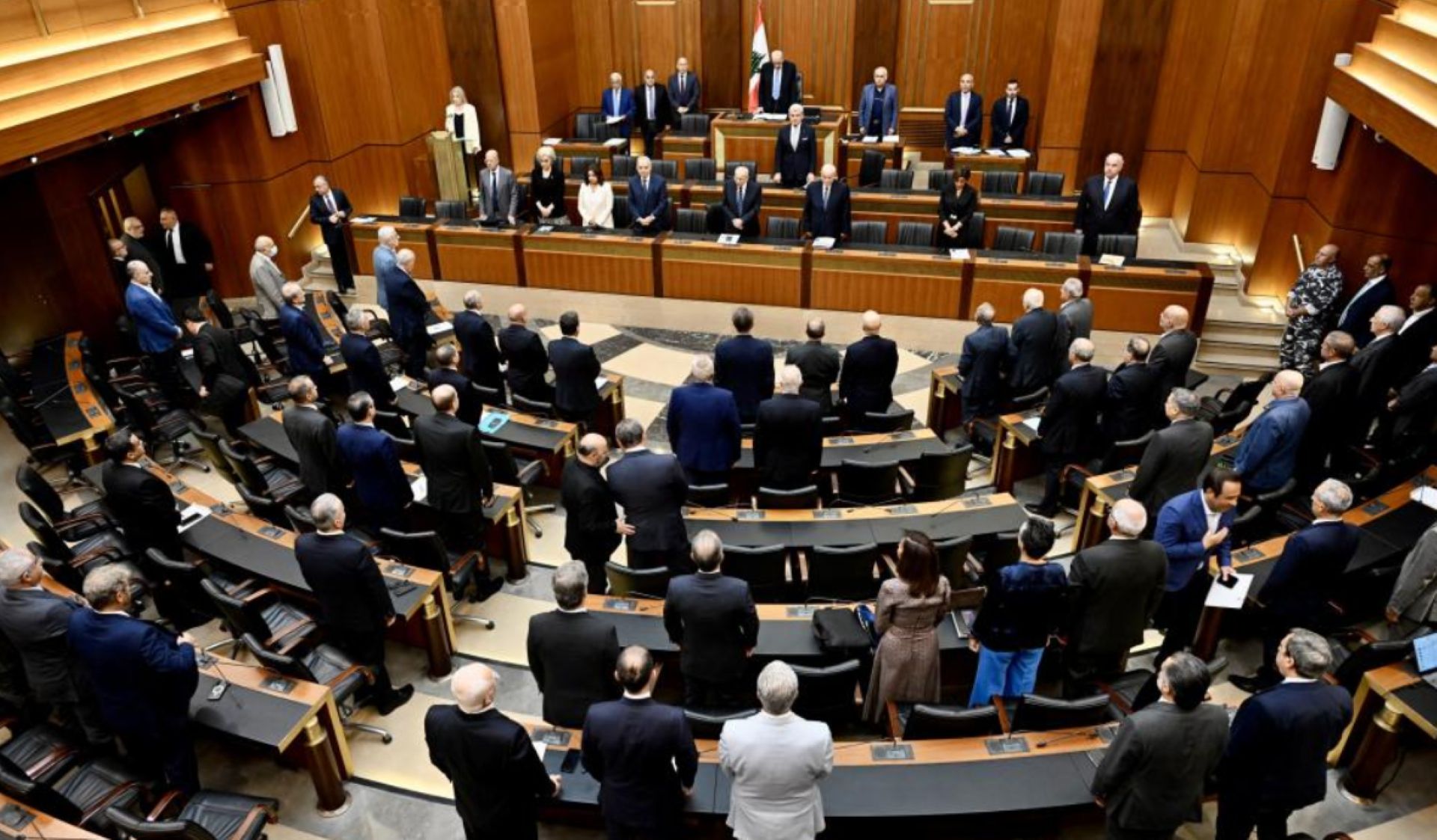 الحكومة خطّ أحمر أميركيًّا وسعوديًّا ولا تعديل وزاريًّا