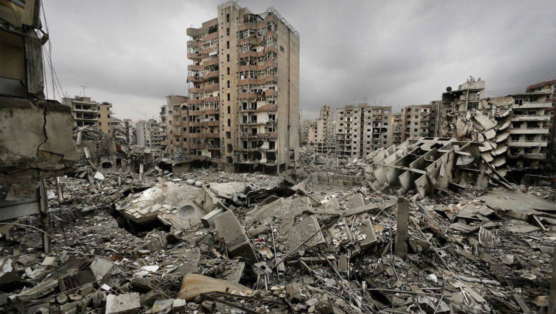 "الحزب" يبحث عن مخرج لتسليم السلاح... وضمانات