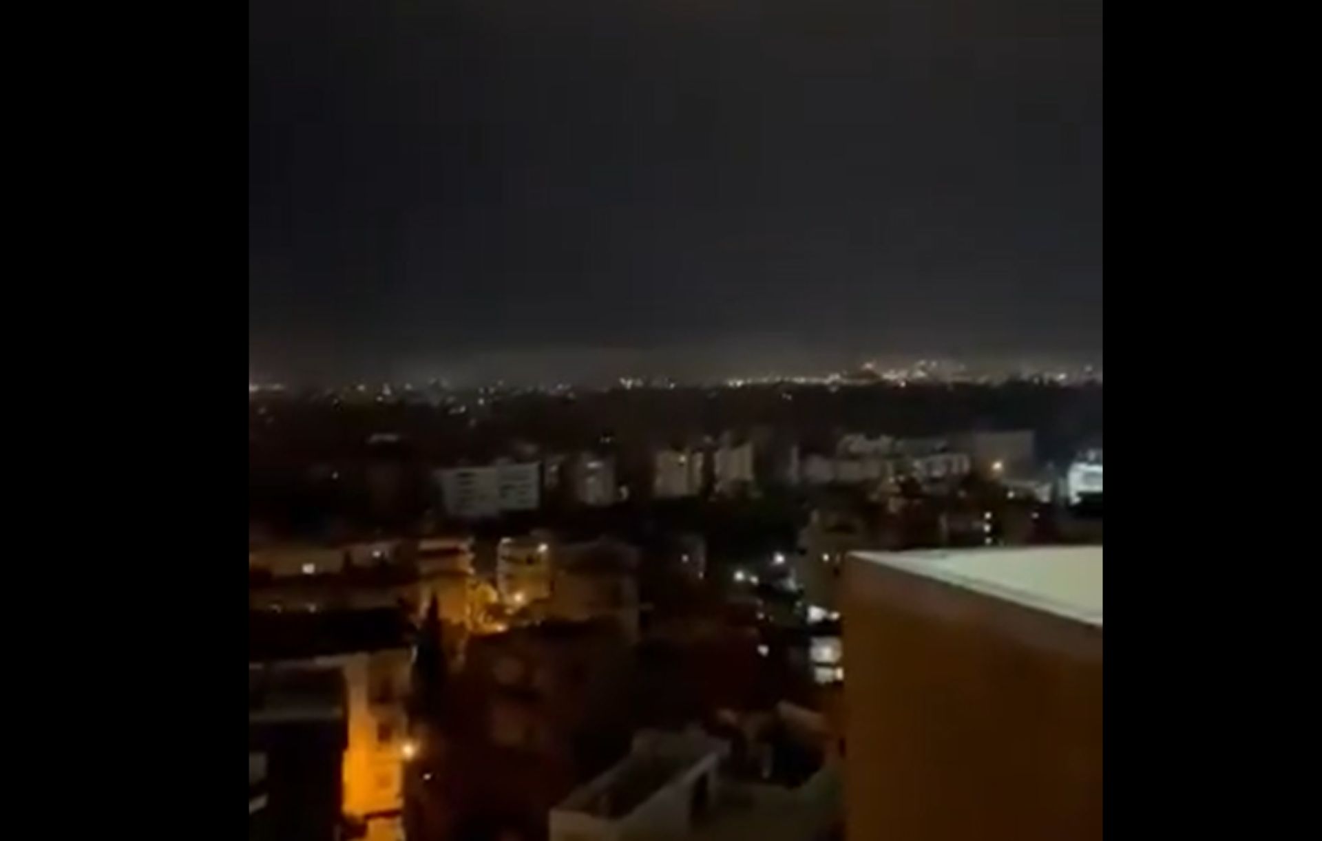 بالفيديو- تصعيد اسرائيلي تزامن مع كلمة قاسم... غارات عنيفة على الضاحية والجنوب