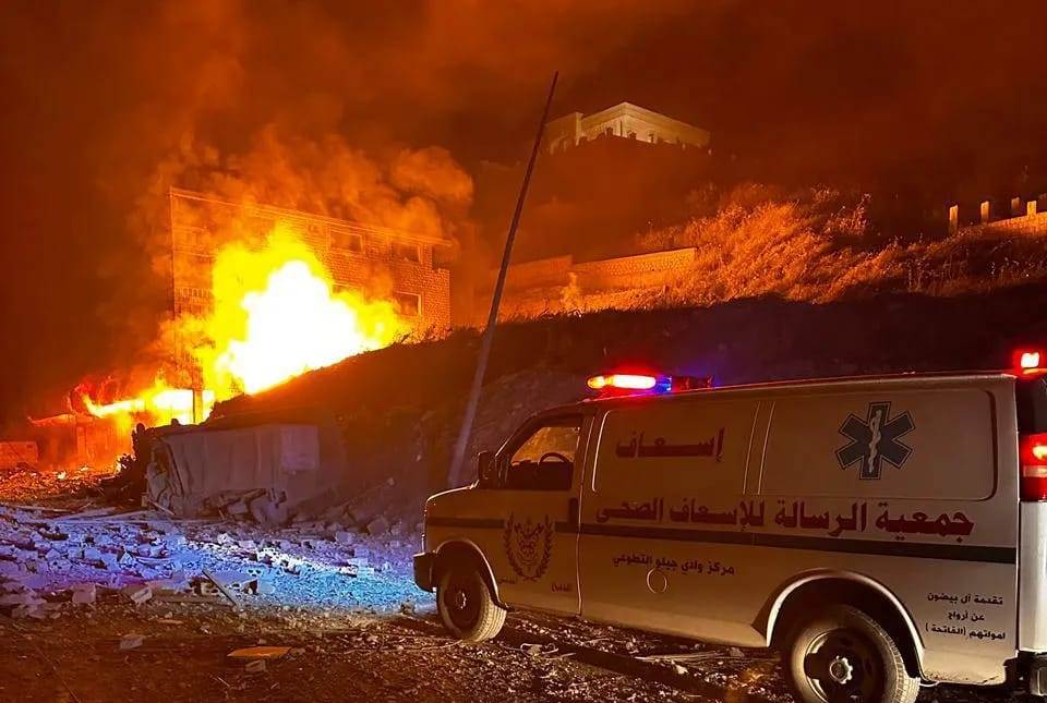 بالصور والفيديو- صواريخ من لبنان باتجاه اسرائيل... والاخيرة ترد بغارات مكثفة