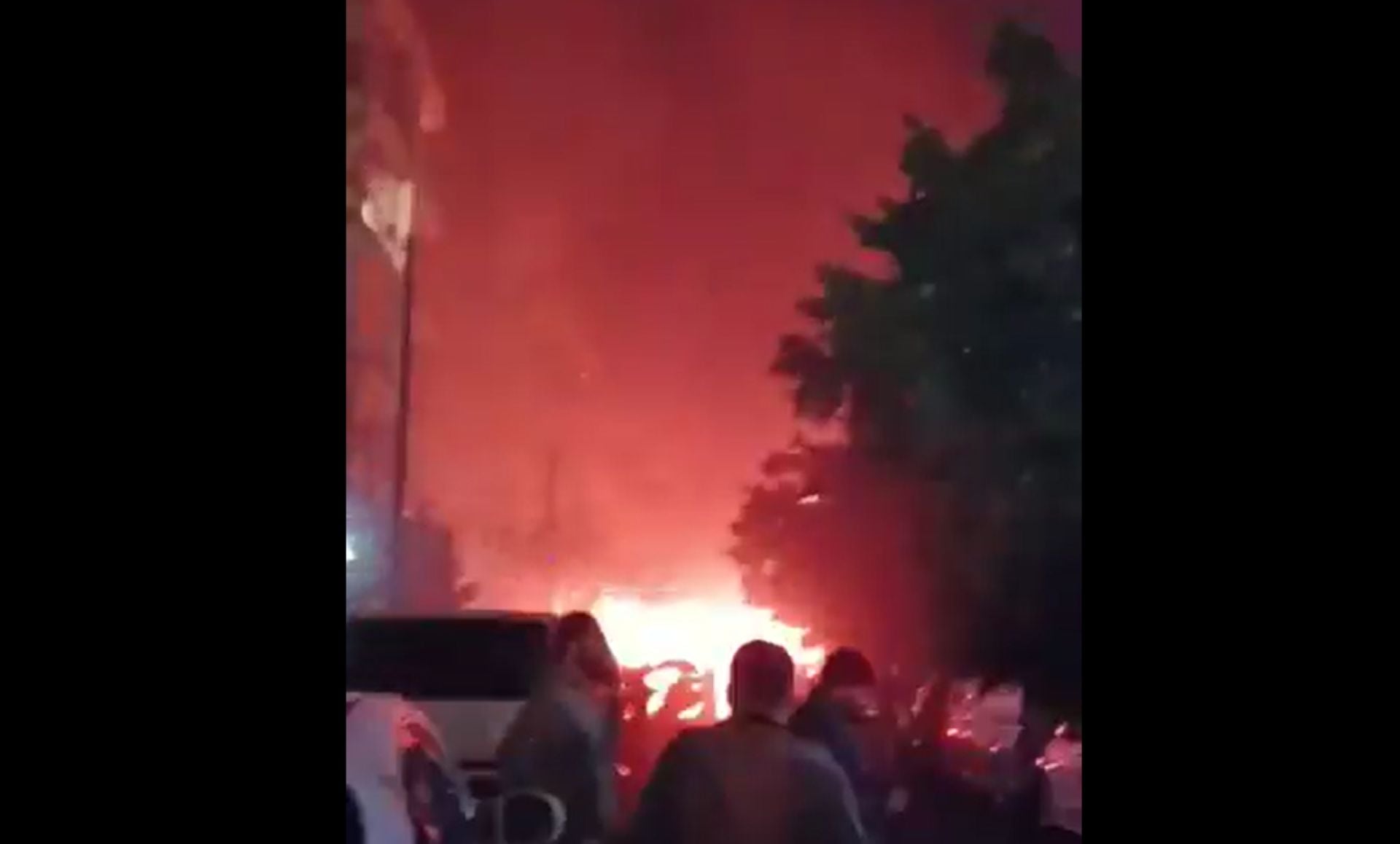 بالفيديو - غارة إسرائيلية عنيفة على الجناح.. والجيش الاسرائيلي: هاجمنا قياديًا بارزًا في حزب الله وقياديًا بارزًا آخر في هجومين منفصلين على بيروت