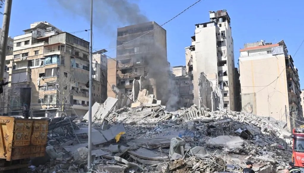 بيروت الخط المتقدم لحرب الأعماق التدميرية.. فرنسا لا تتراجع