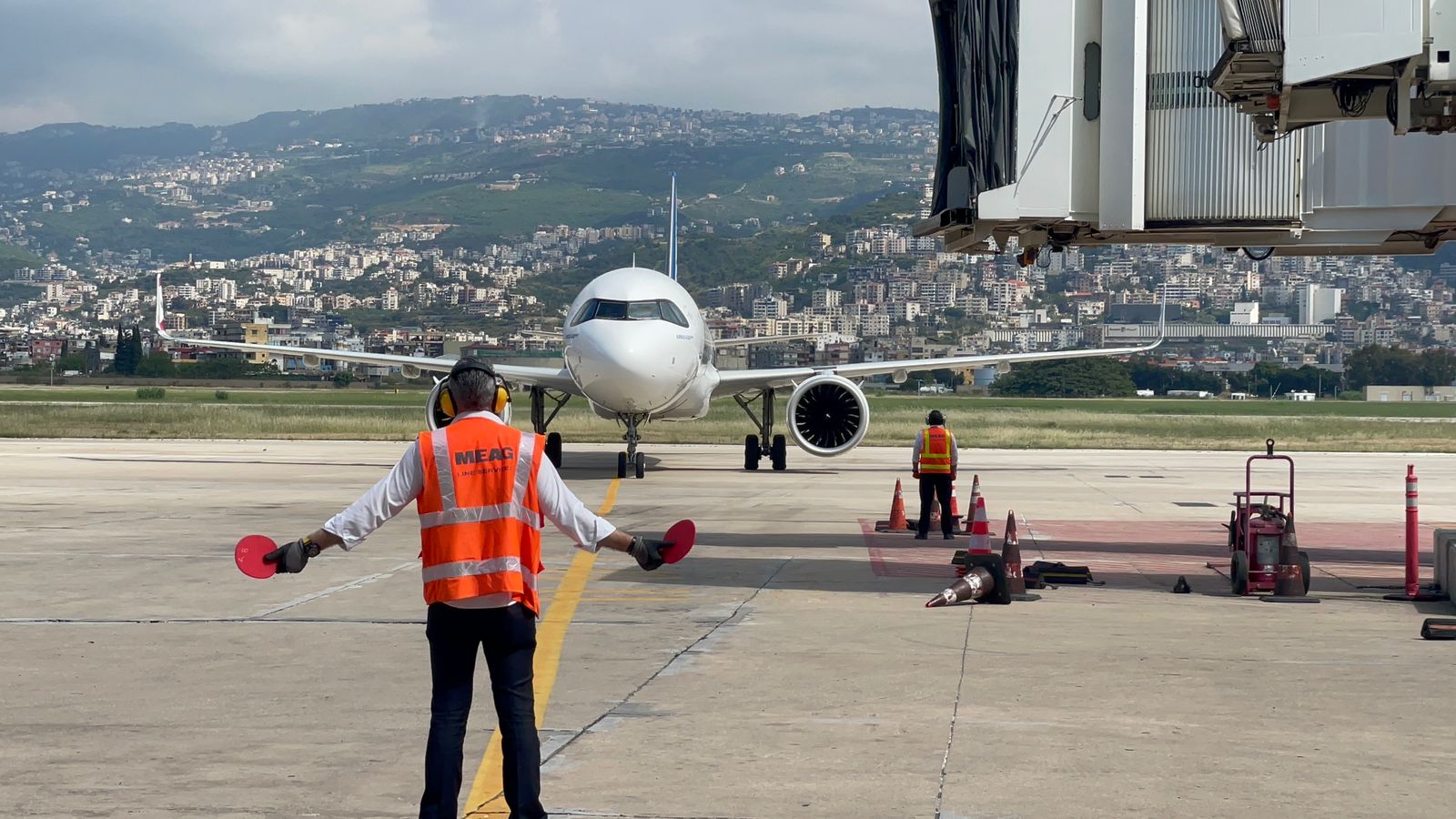 Beirut Airport Safe Despite Conflict, MEA Executive Confirms | Kataeb