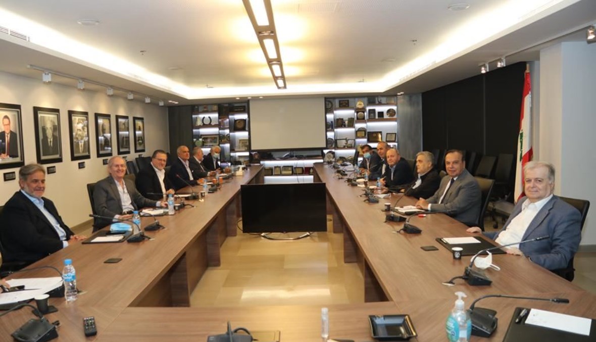 الهيئات الاقتصادية: سنتصدى لأي مشروع لا يُمكّن المودعين من استعادة ودائعهم | الكتائب