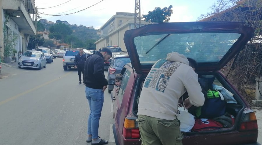 بالفيديو- جنوبيون يعودون رغم عدم شمول الاتفاق لبنان...والجيش اللبناني: تريّثوا!