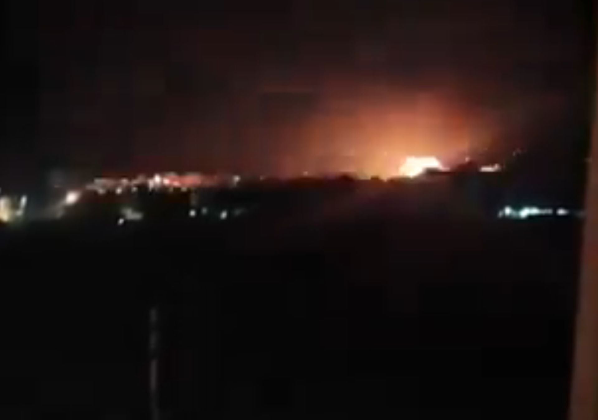 ساعات حاسمة: لبنان على مشارف وقف إطلاق نار "محتمل" وسط تصعيد ميداني -فيديو