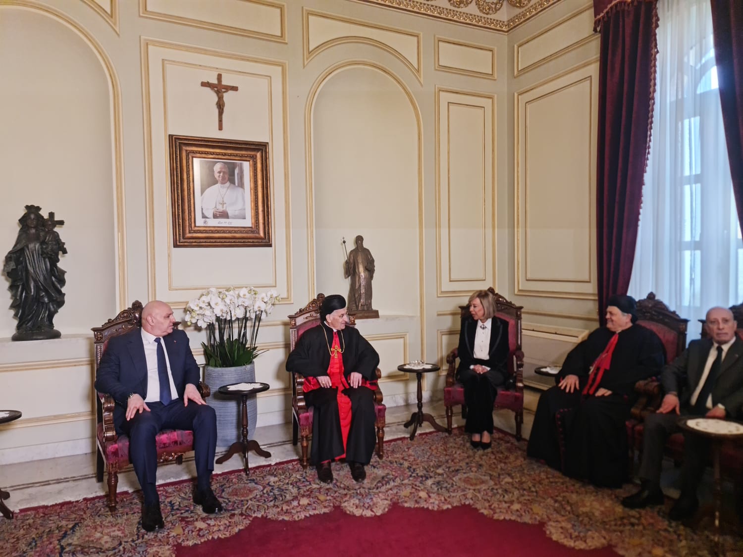 خطاب عون من بكركي...  القرار الرسمي اللبناني تحرّر من قبضة السلاح