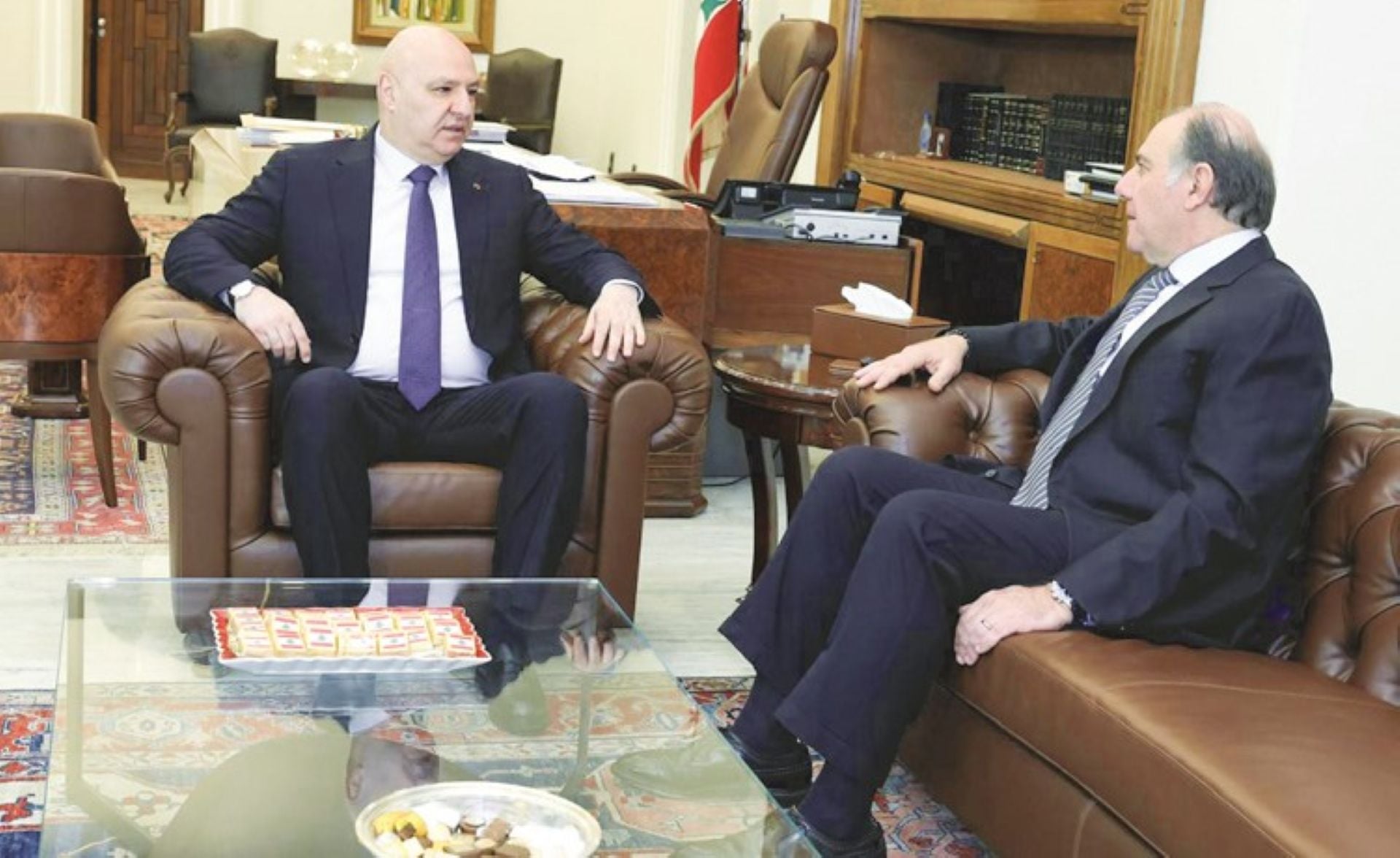 الاستقرار النقدي ومشاركة لبنان في اجتماعات صندوق النقد الدولي بين عون وحاكم مصرف لبنان