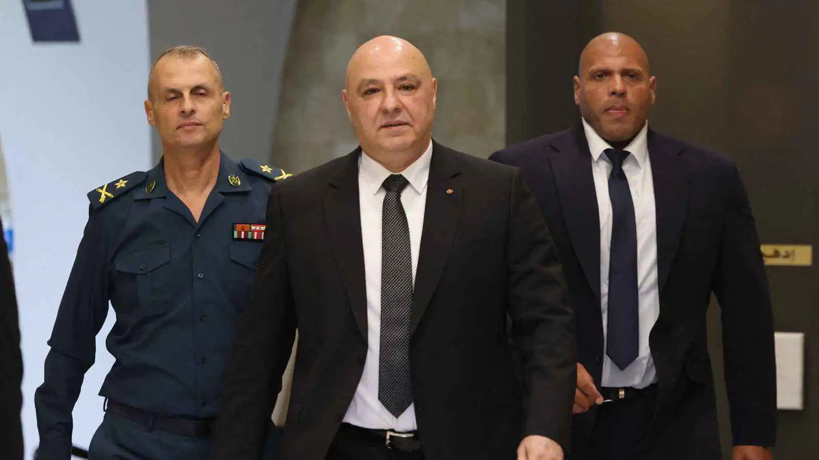 بعبدا تلقن "الأصفر" درسًا وطنيًّا والتفاوض "يُهَستِر" قاسم