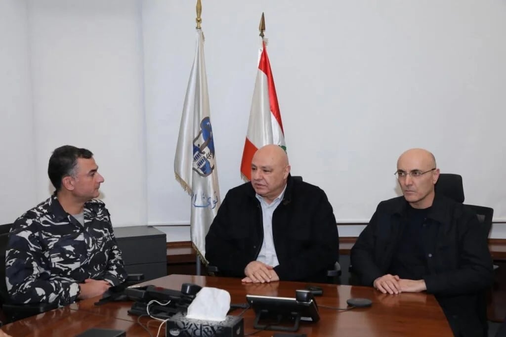 بالصور والفيديو- عون تابع الإجراءات المتّخذة ليلة رأس السنة: جهودكم تحفظ الأمن وسلامة المواطنين