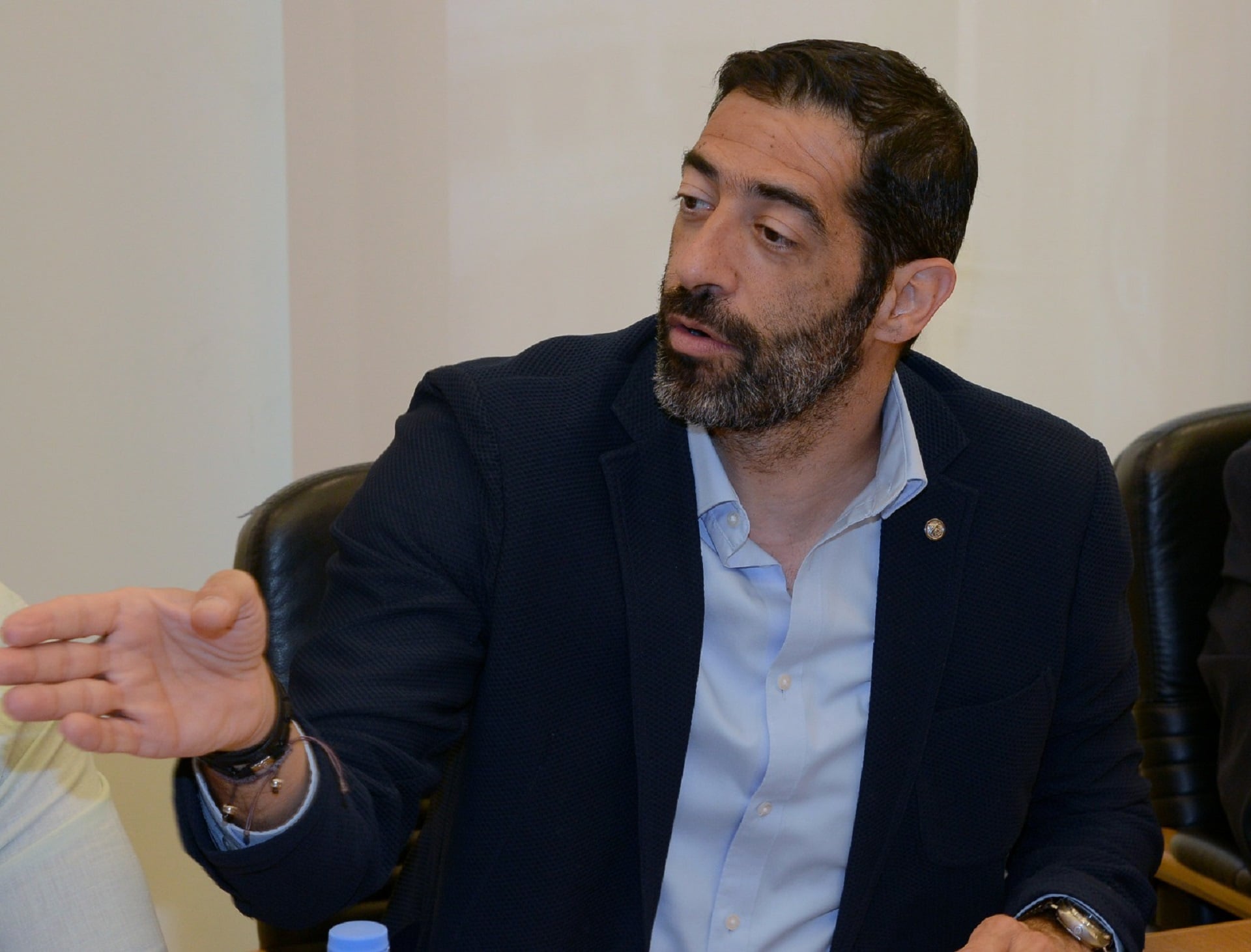 حنكش: لتفتيش الشقق المستأجرة... وإعلان حالة طوارئ