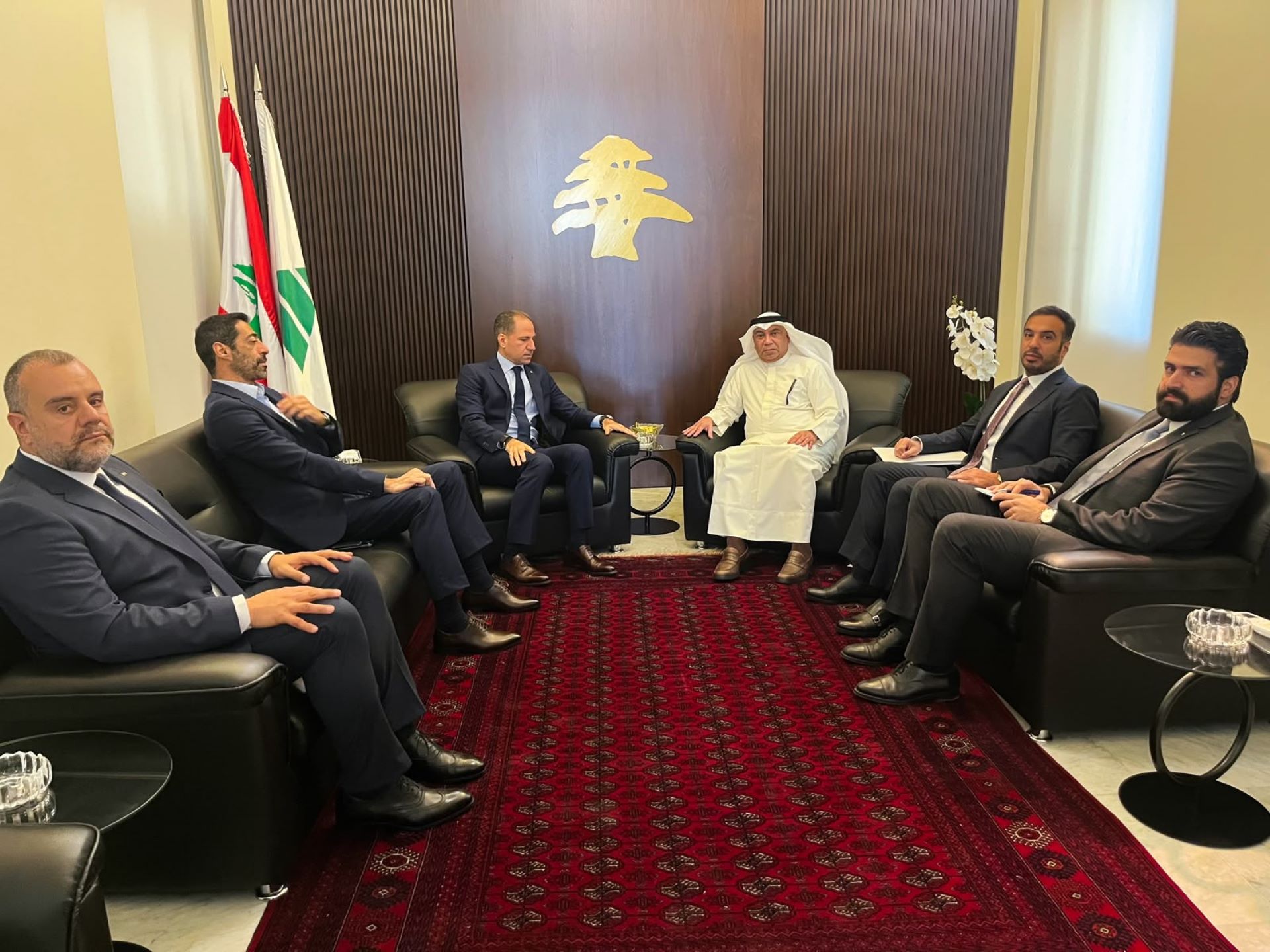 Kataeb chief meets Kuwaiti ambassador: State sovereignty and independent decision-making must be upheld