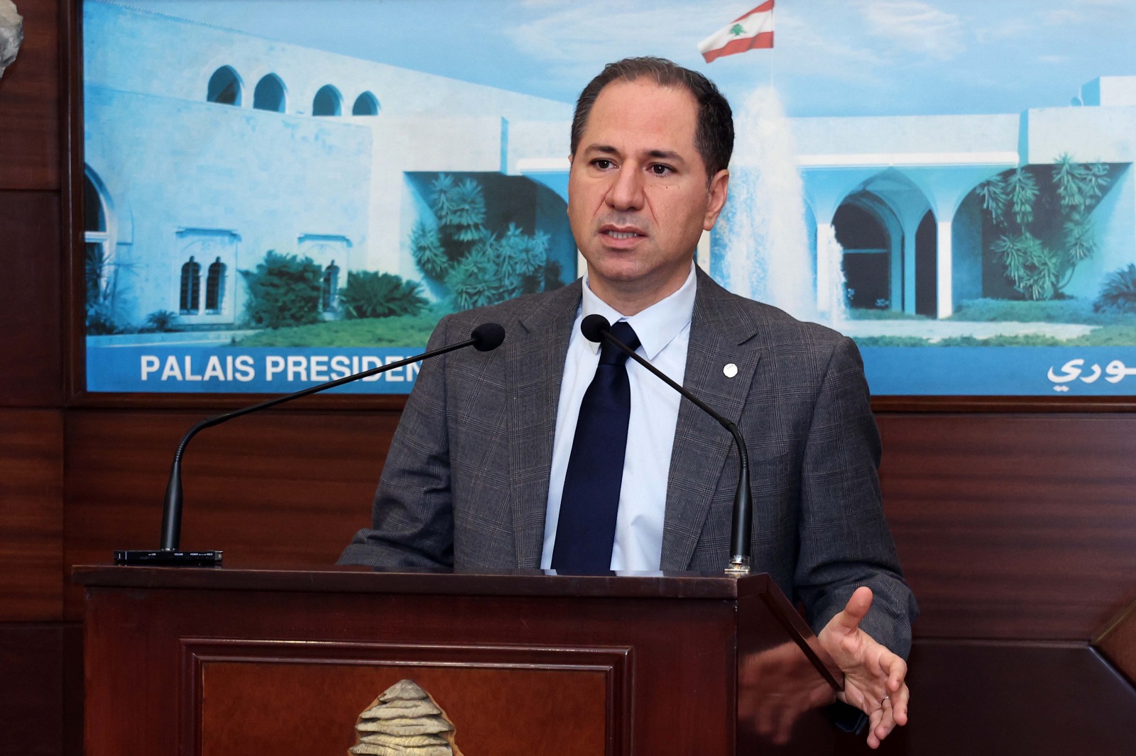 الجميّل: نضغط لتنفيذ قرار الحكومة بشأن "حزب الله"