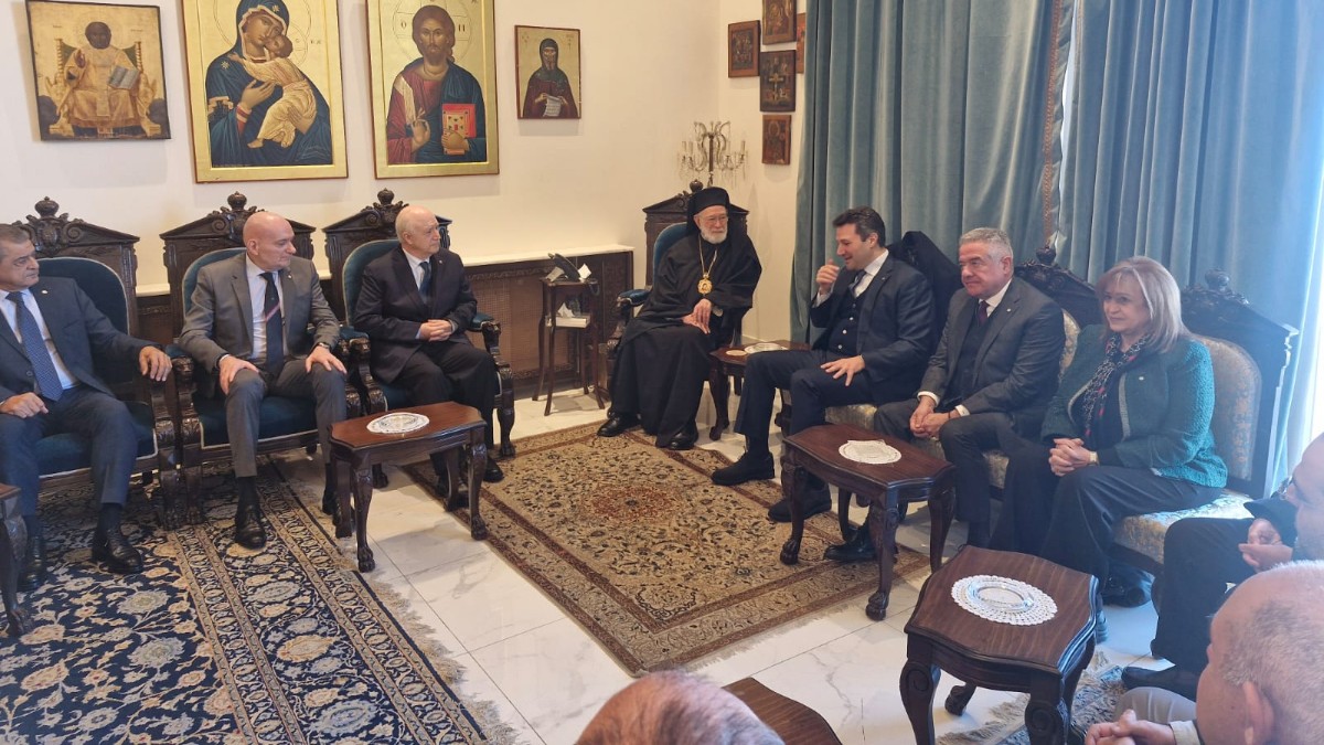 نديم الجميّل زار عوده على رأس وفد كتائبيّ: لا لزوم أبدا لحمل السلاح غير الشرعي ولم يعد بإمكاننا موازاة السلم الأهلي مع أي موضوع آخر