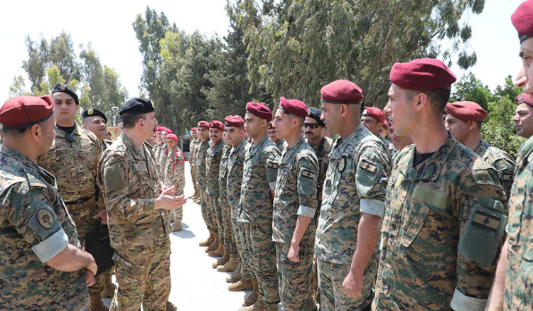 هيكل وعبدالله إلى القاهرة.. فرنسا: نسعى لتزويد لبنان بأدوات الدولة القوية التي تحتكر السلاح